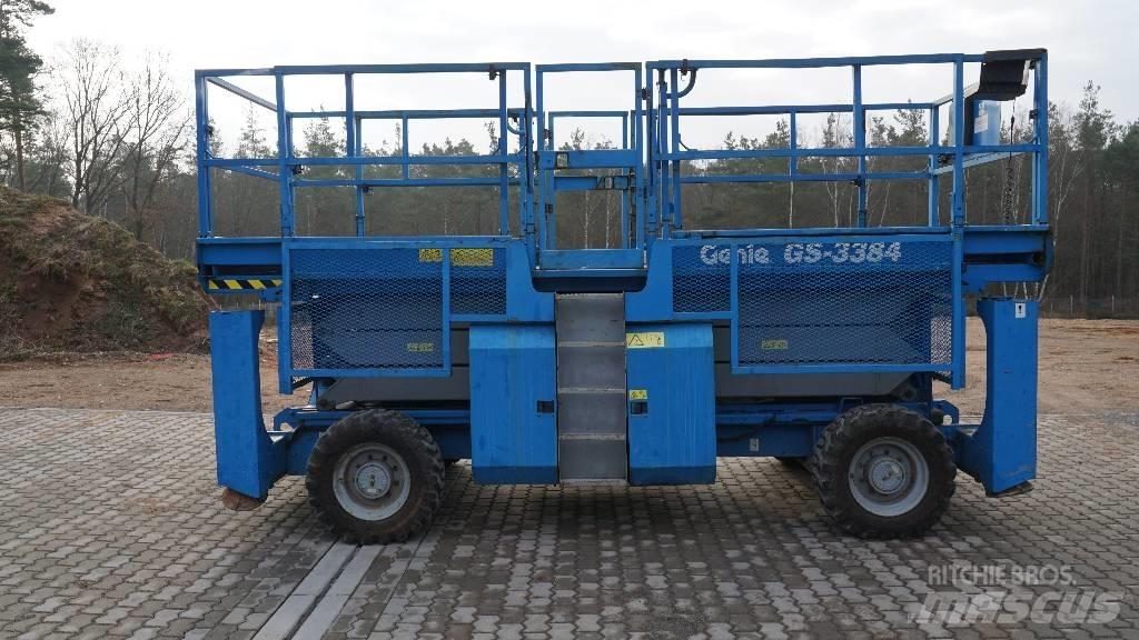 Genie GS3384 RT 4x4 Škarjaste dvižne ploščadi