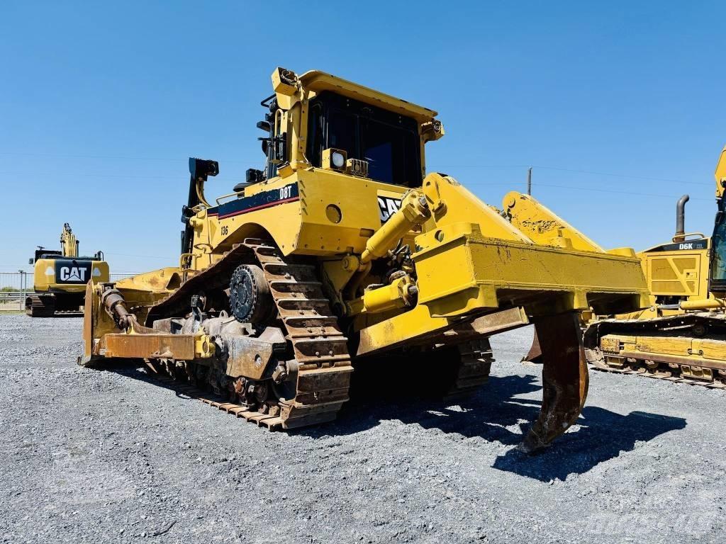 CAT D 8 T Buldožerji goseničarji