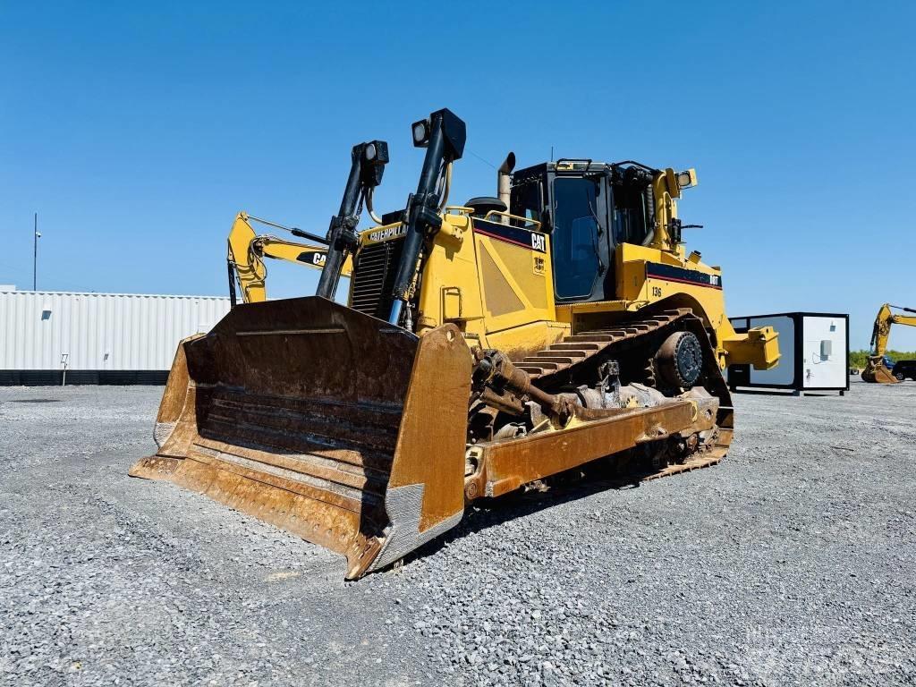 CAT D 8 T Buldožerji goseničarji