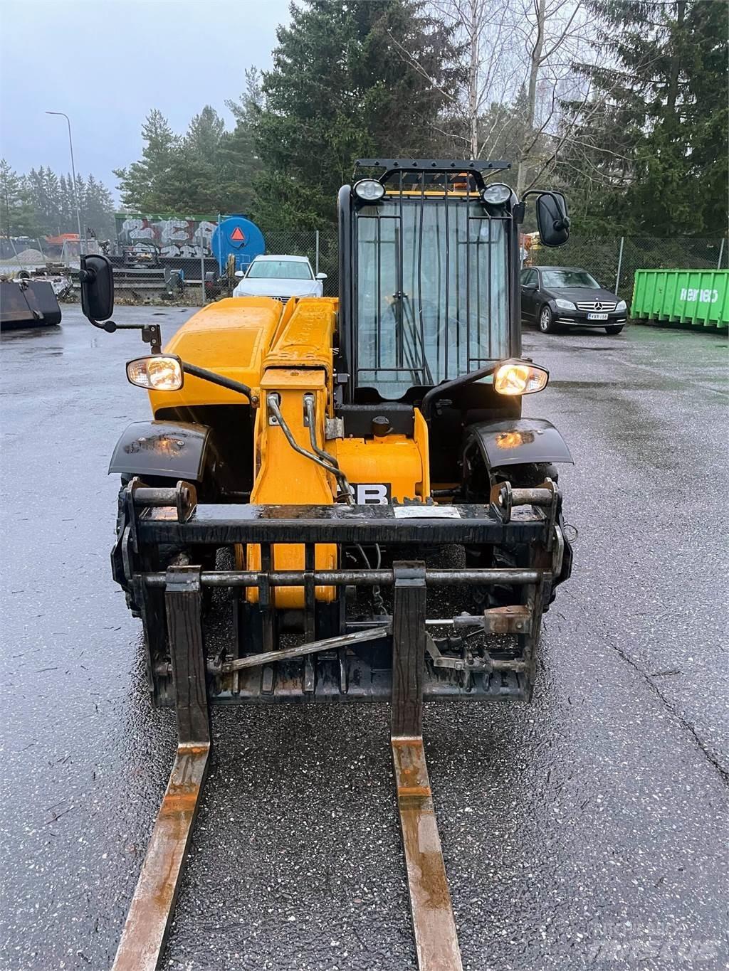 JCB 525-60T5 Teleskopski viličarji