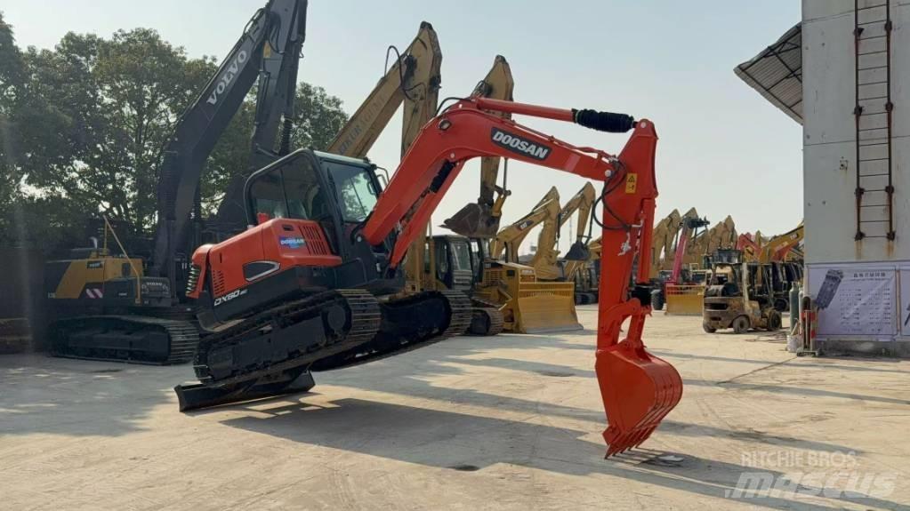 Doosan DX 60-9 C Bagri goseničarji