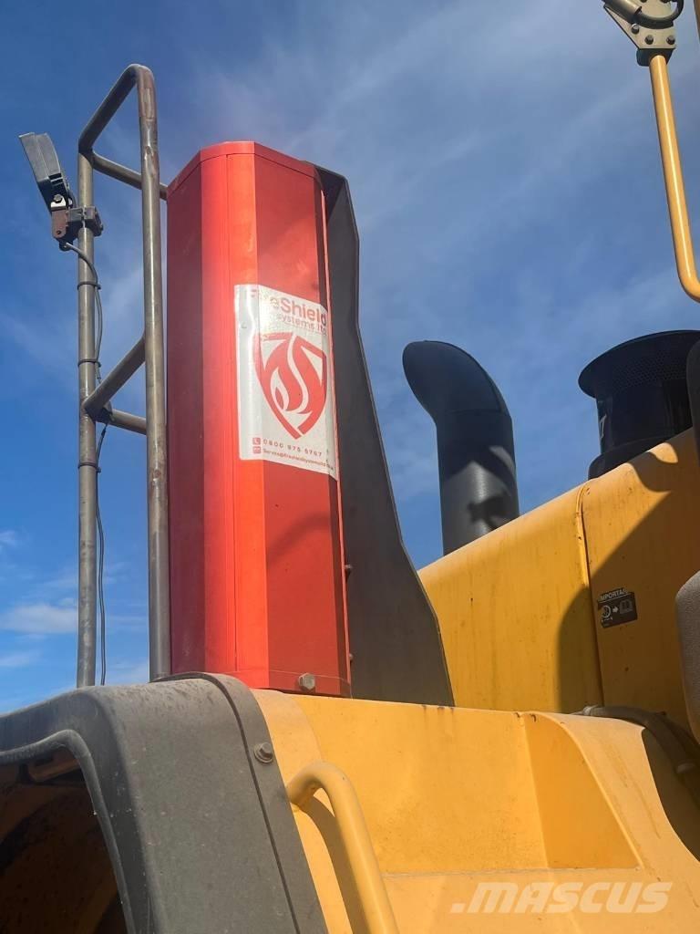 Volvo L 180 E HL Kolesni nakladalci