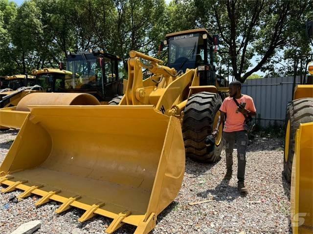 CAT 966 H Kolesni nakladalci