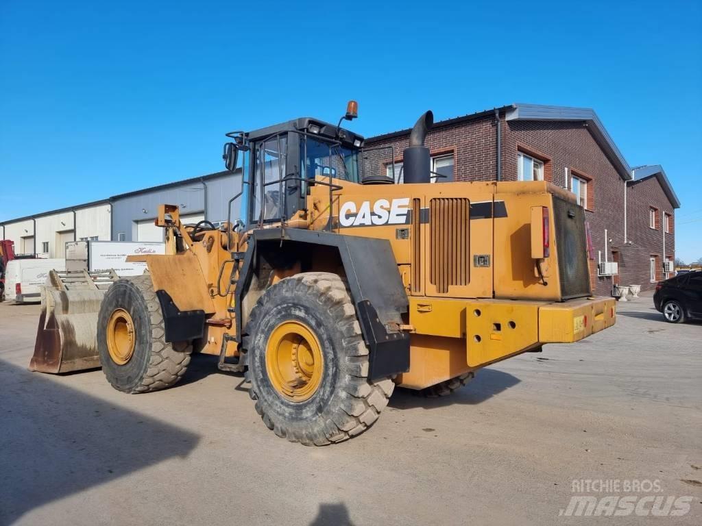 CASE 921 C/2 Kolesni nakladalci