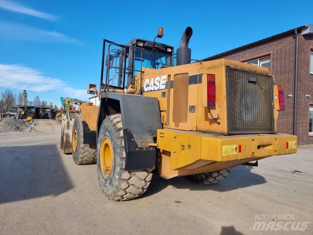CASE 921 C/2 Kolesni nakladalci
