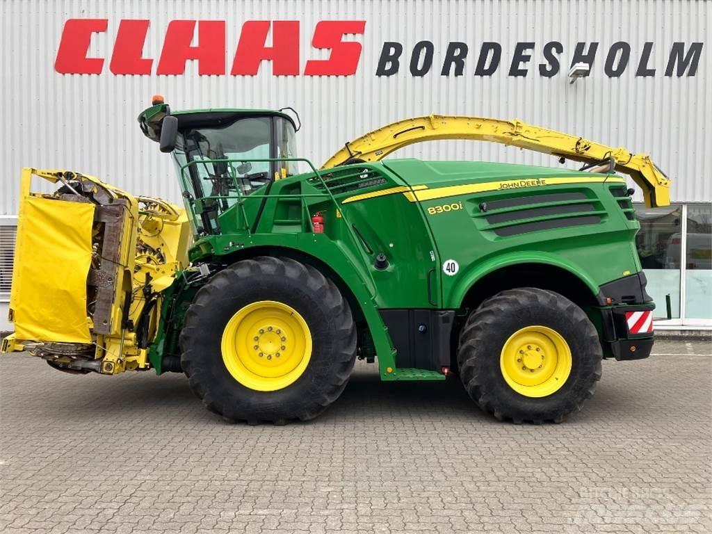 John Deere 8300i Kombajni za krmo