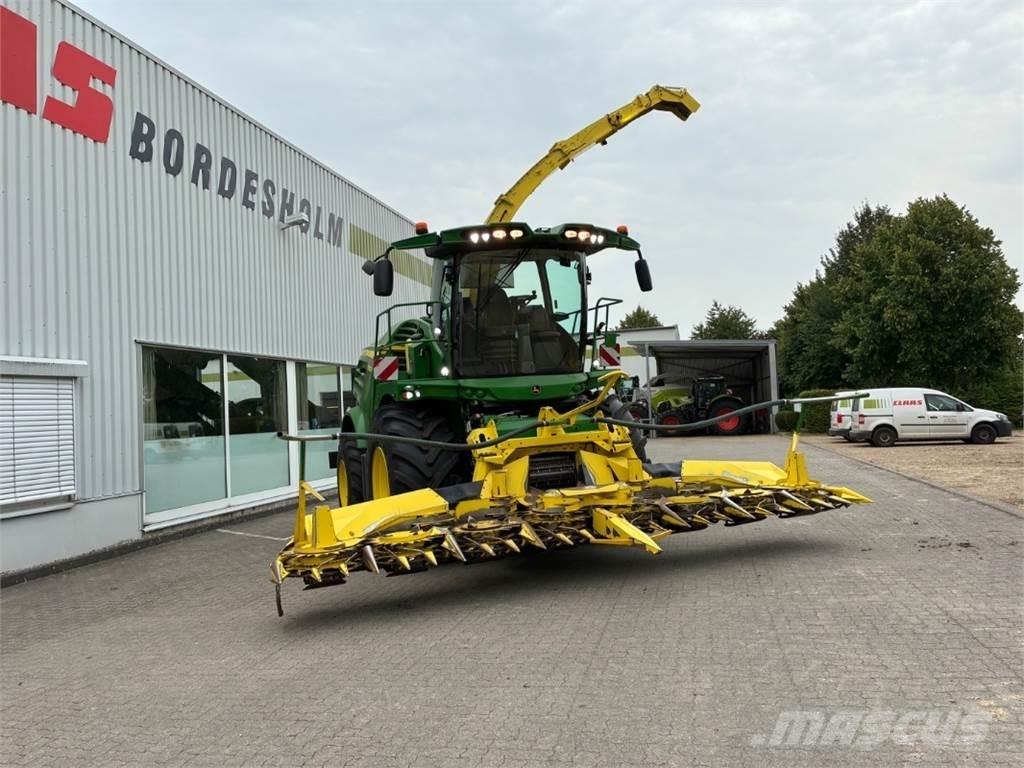 John Deere 8300i Kombajni za krmo
