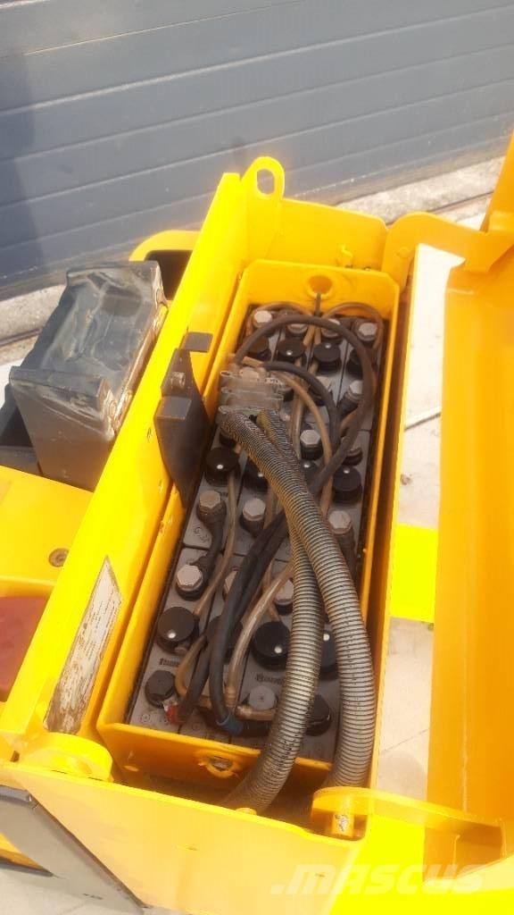 Jungheinrich EJE 120 Električni nizko dvižni viličar