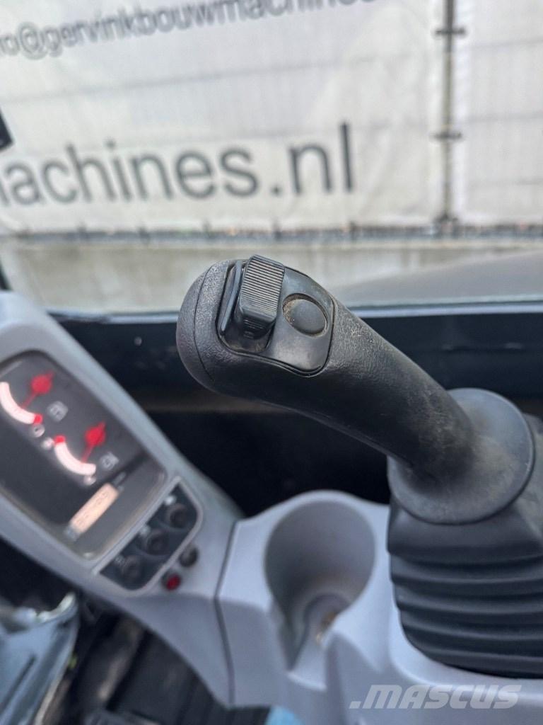 Kubota KX 030-4 Mini bagri <7t