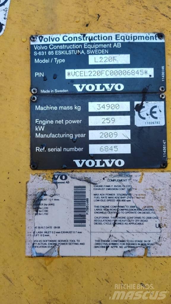Volvo L 220 F Kolesni nakladalci