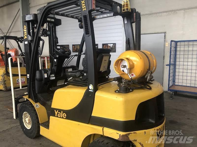 Yale GLP25VX Plinski viličarji