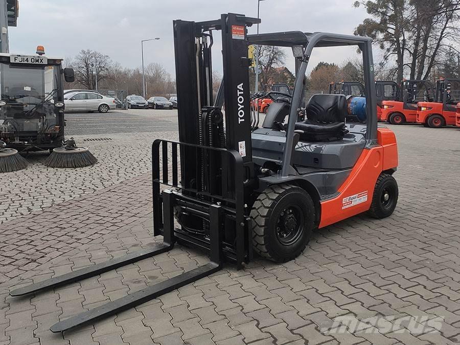 Toyota 02-8FGF20 Plinski viličarji
