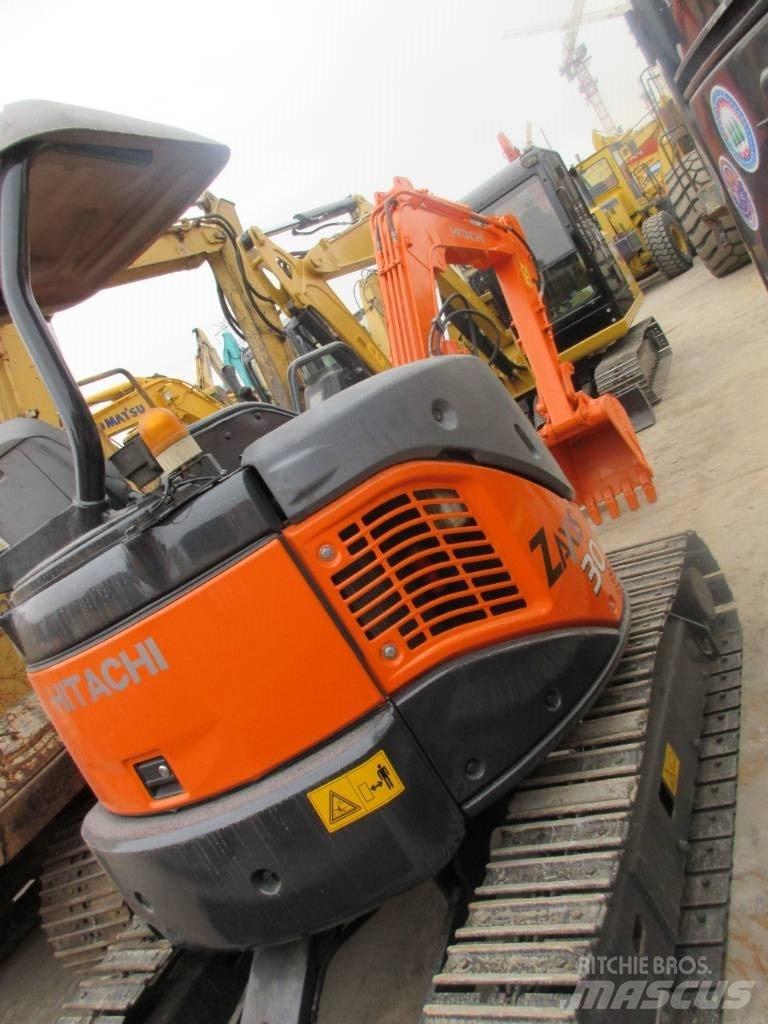 Hitachi ZX 30 U Mini bagri <7t