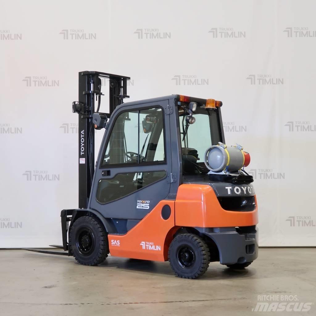 Toyota 02-8FGF25 Plinski viličarji