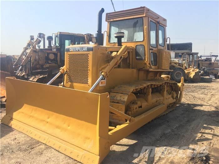 CAT D 6 D Buldožerji goseničarji