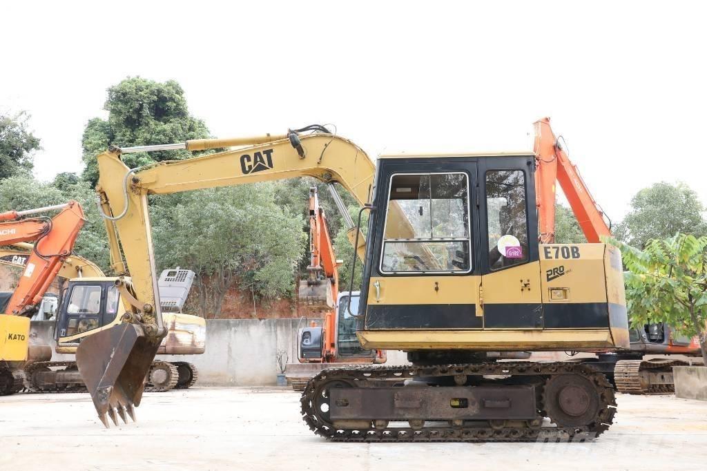 CAT E 70 B Mini bagri <7t
