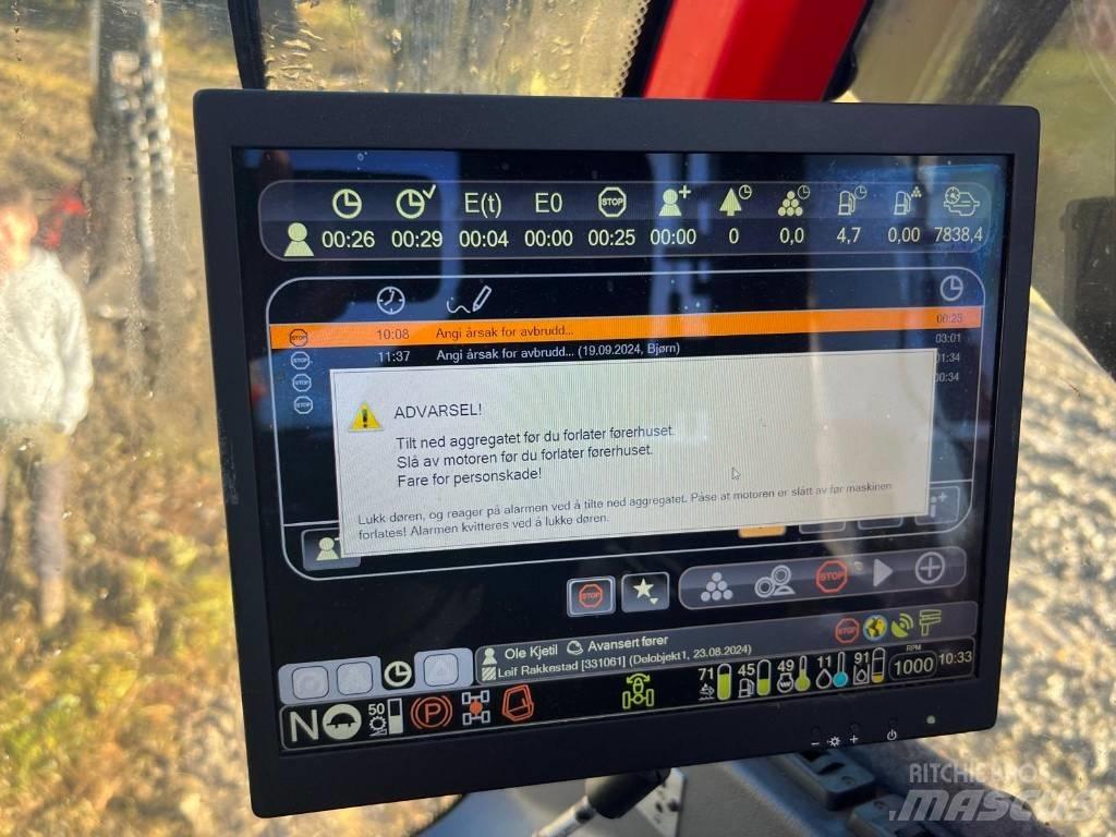 Komatsu 901XC Harvesterji