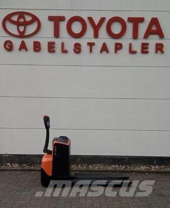 Toyota LWE 200 Ročni električni viličar