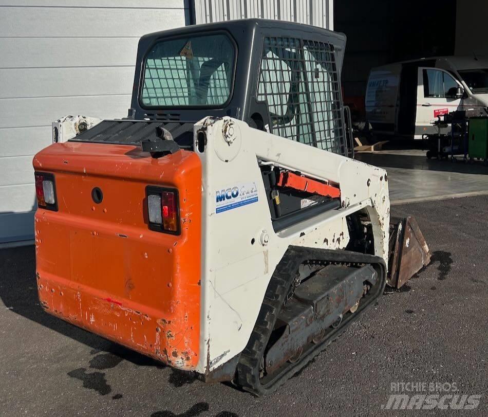 Bobcat T 110 Nakladalci goseničarji