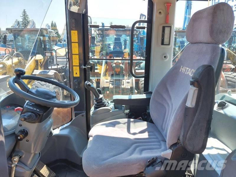 Hitachi ZW 250-6 Kolesni nakladalci