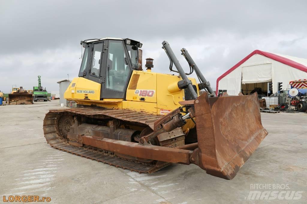 New Holland D 180 Buldožerji goseničarji