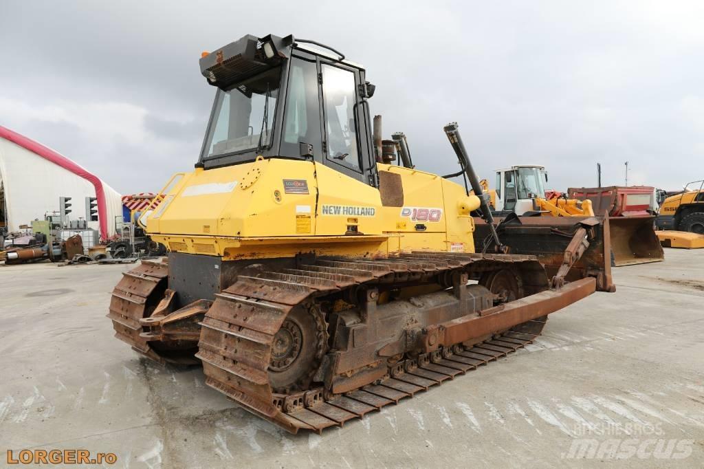 New Holland D 180 Buldožerji goseničarji