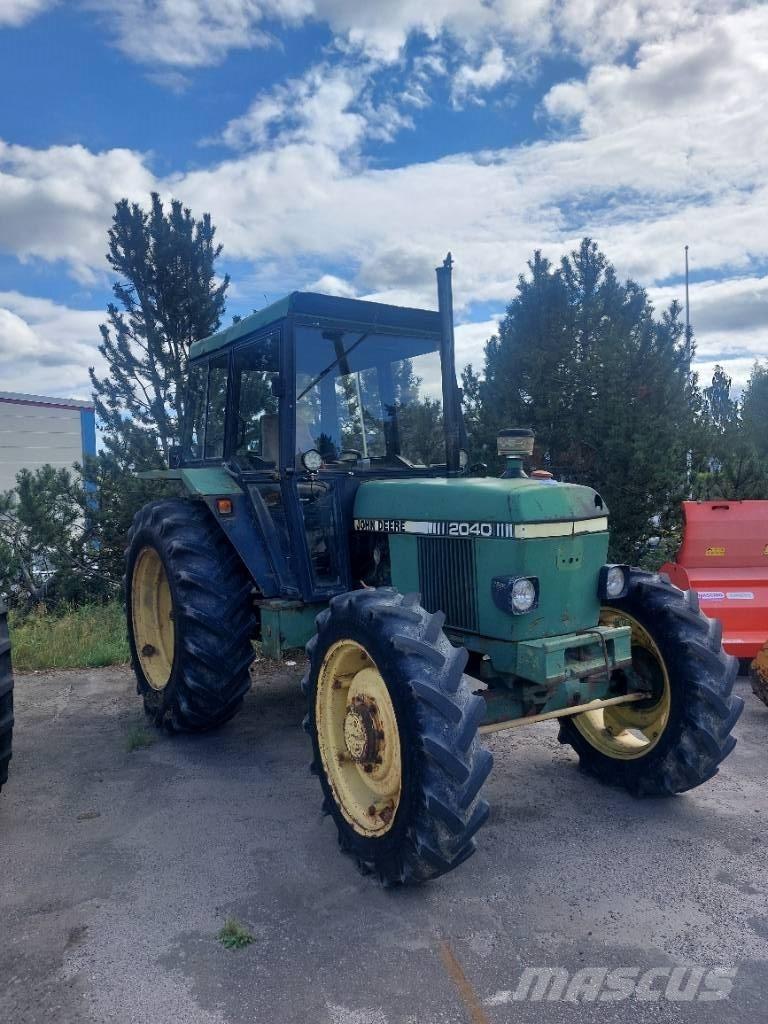 John Deere 2040 Traktorji