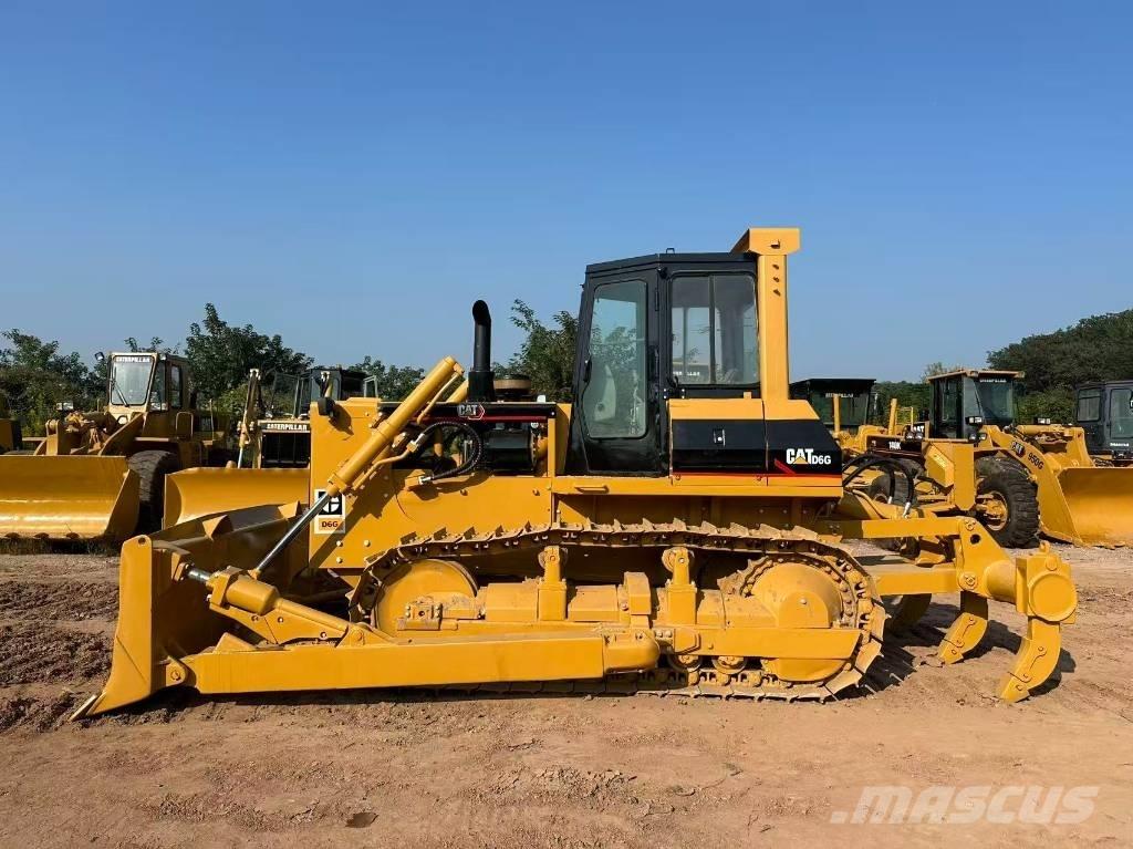 CAT D6G Buldožerji goseničarji