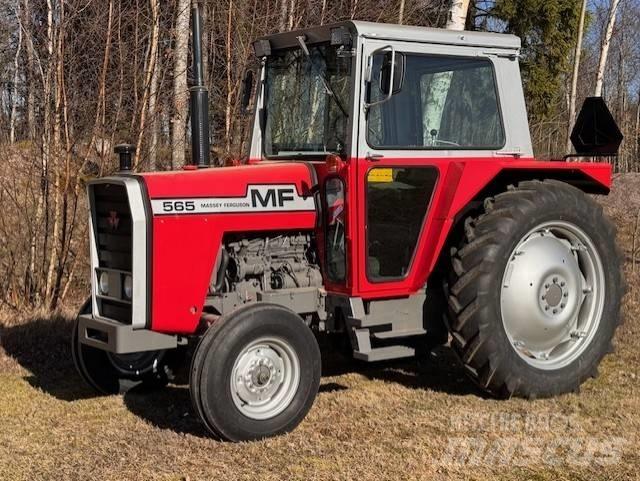Massey Ferguson 565 Traktorji