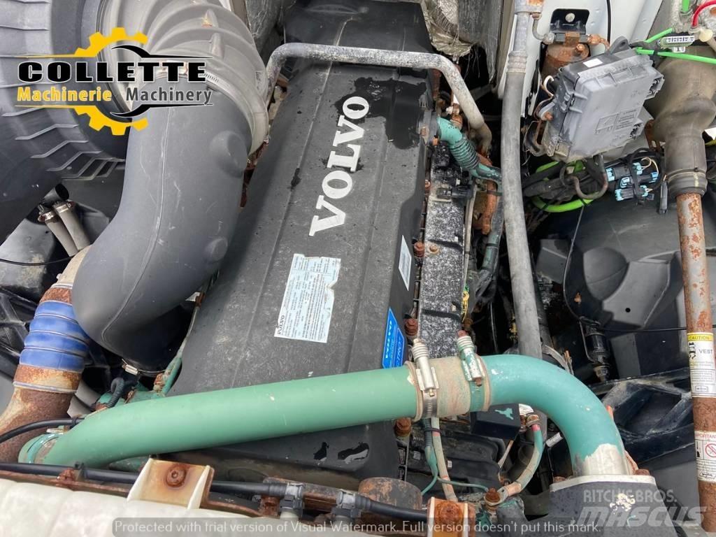 Volvo D13 Tovornjaki s kesonom/platojem