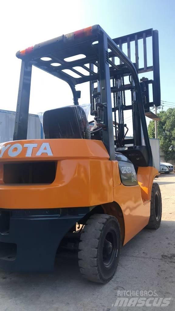 Toyota FD 50 Dizelski viličarji