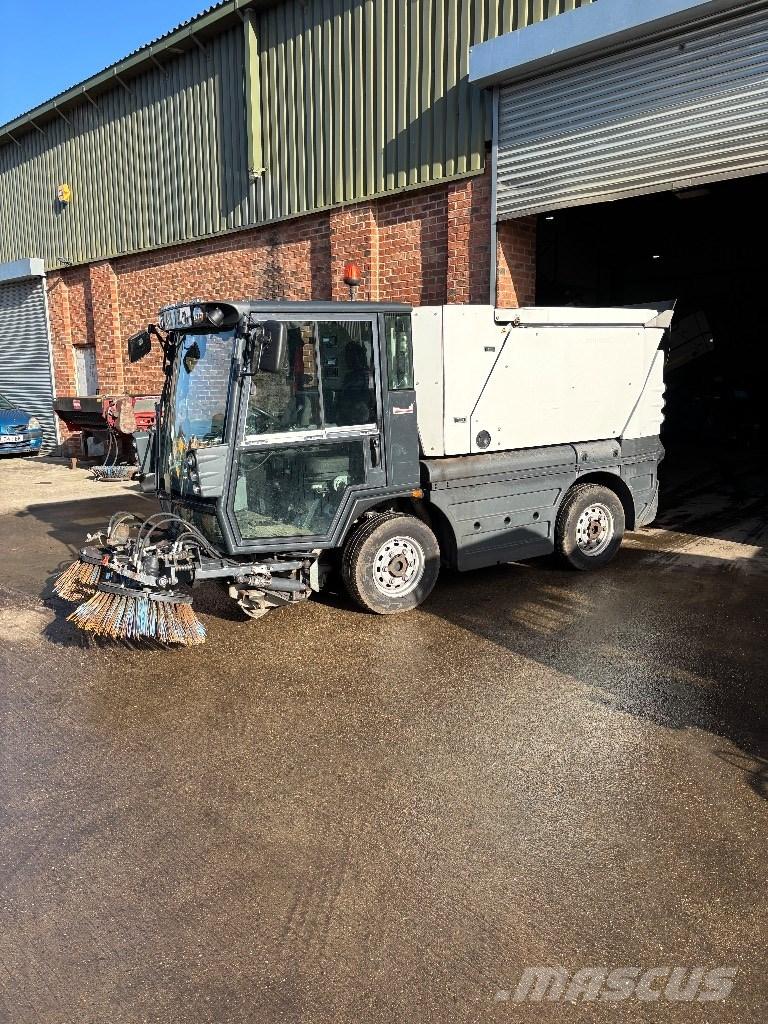 Schmidt Swingo 200 + Cestni pometači