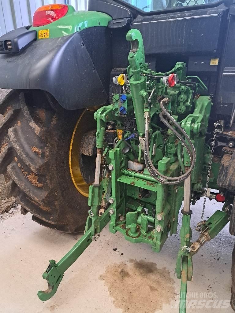 John Deere 6120 M Traktorji