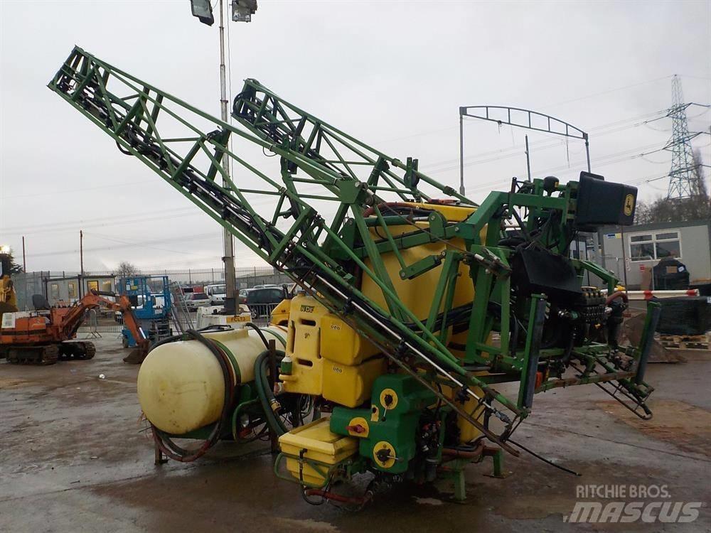 John Deere 510 Vlečne škropilnice