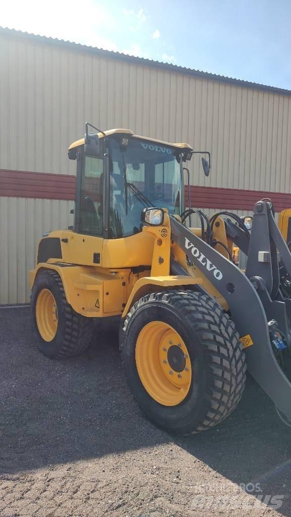 Volvo L 35 G Kolesni nakladalci