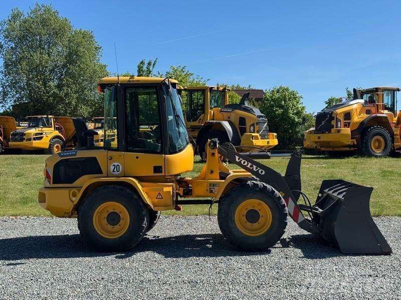 Volvo L 35 G Kolesni nakladalci