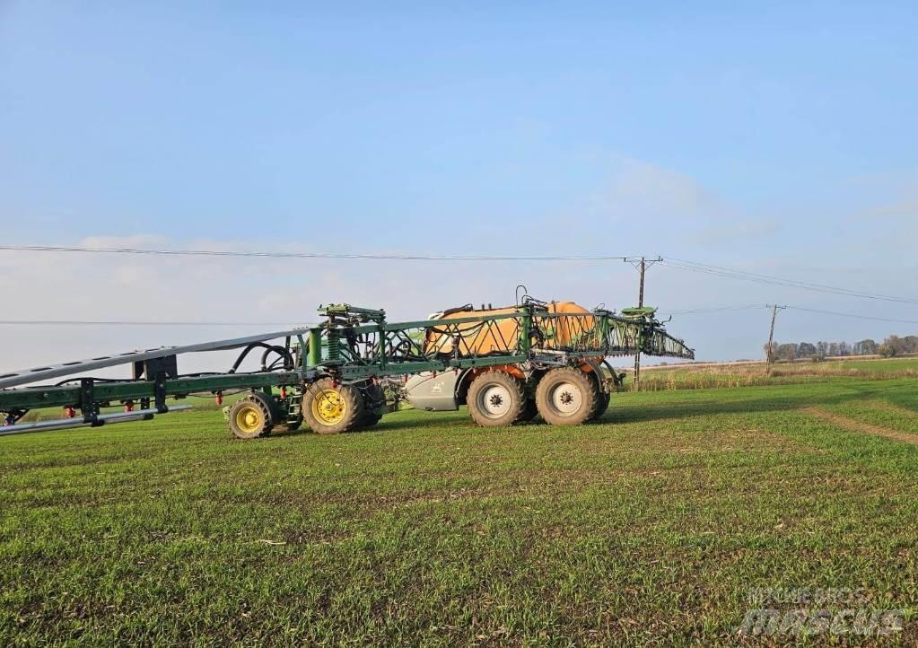 Amazone UX 11200 Vlečne škropilnice