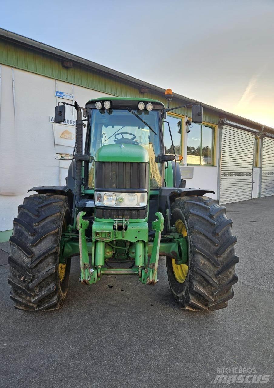 John Deere 7430 Traktorji