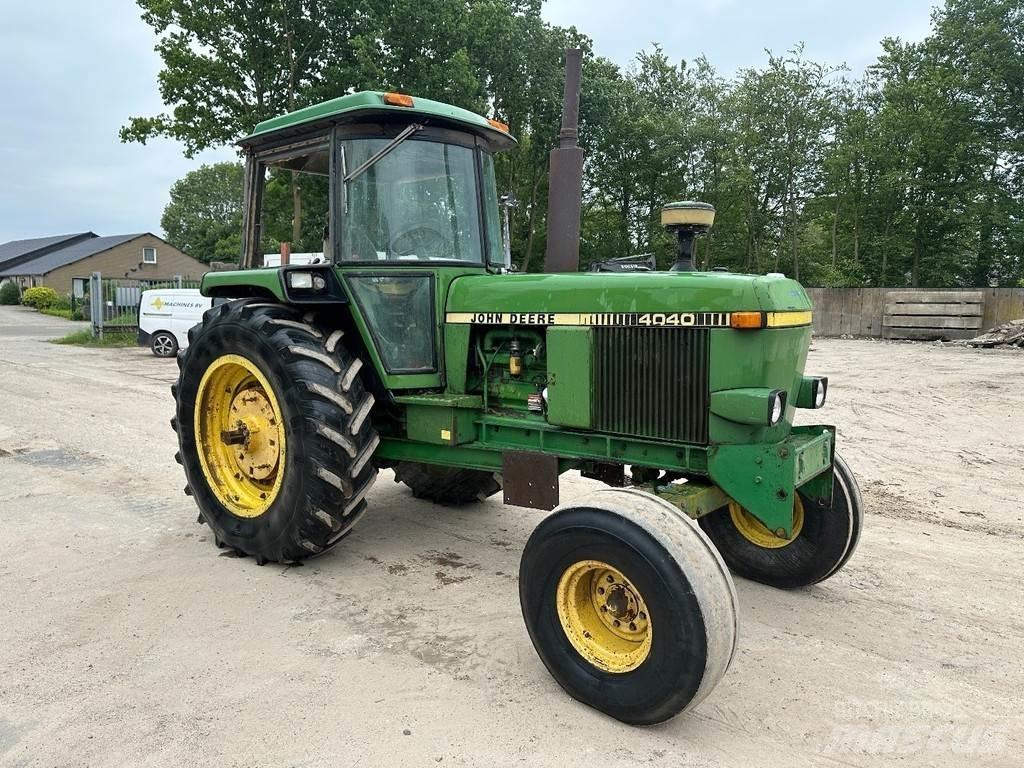 John Deere 4040 Traktorji