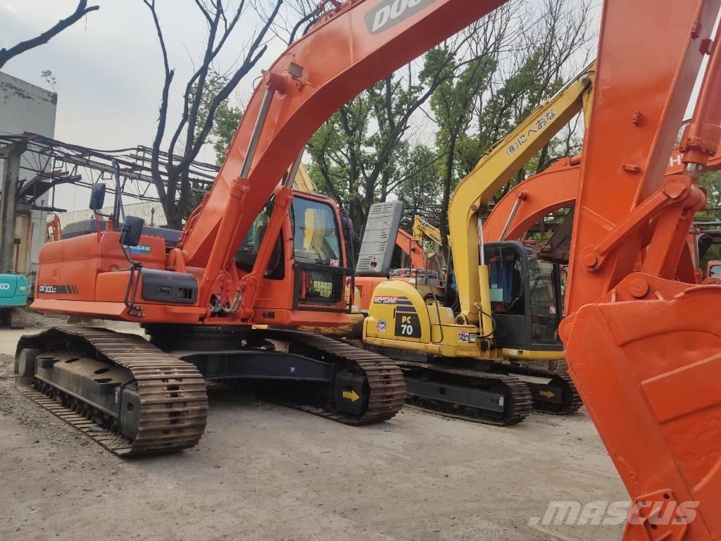 Doosan dx300 Bagri goseničarji