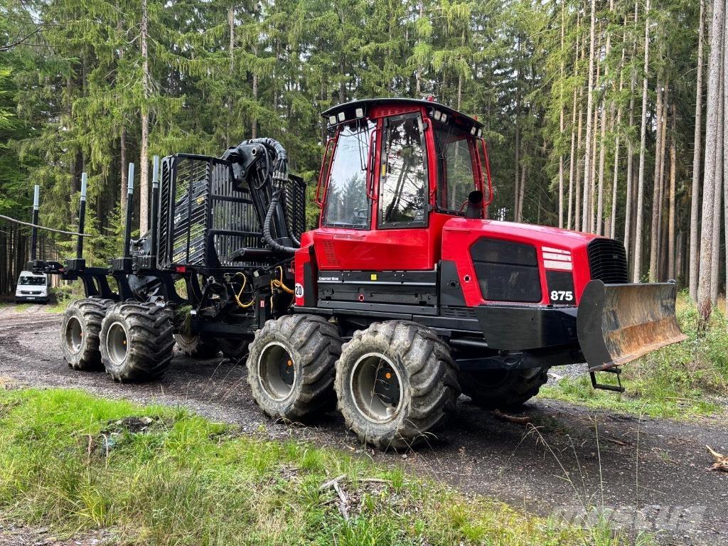 Komatsu 875 Forwarderji