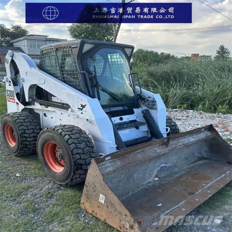 Bobcat s 300 Skid steer mini nakladalci