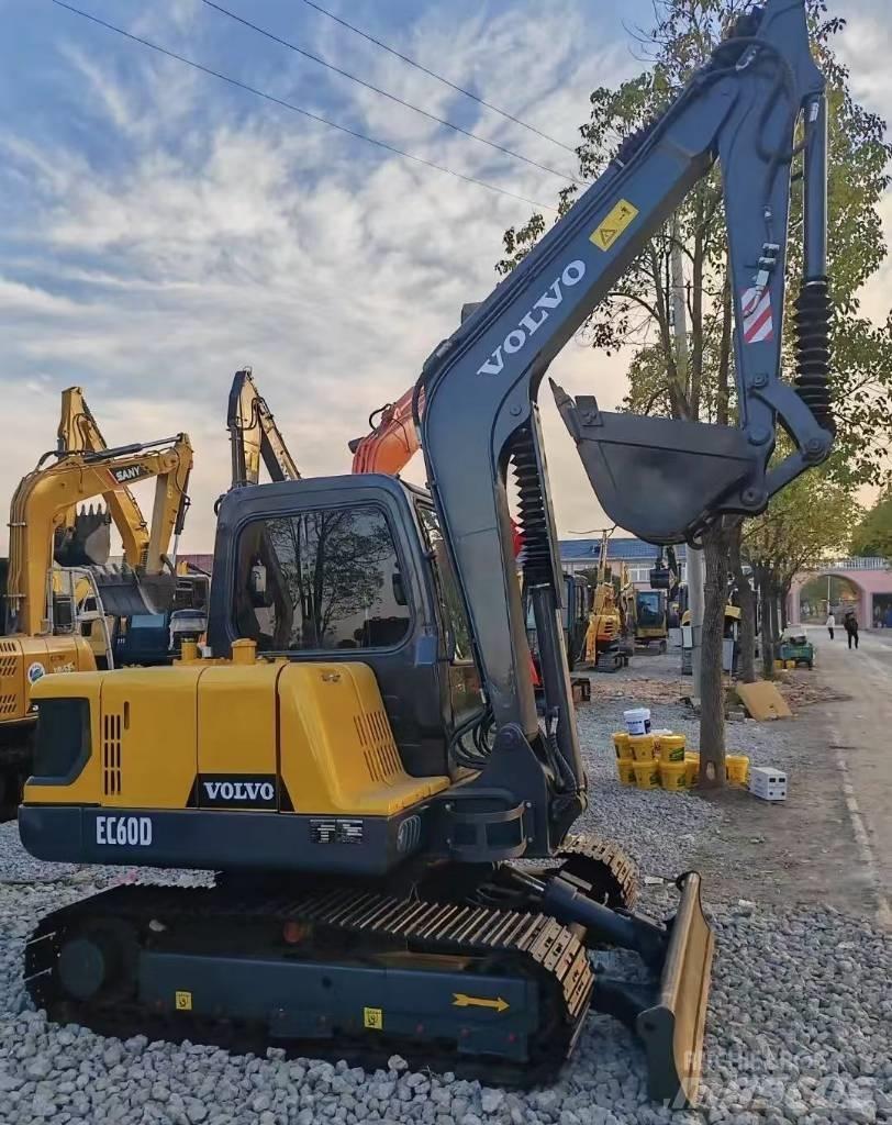 Volvo EC 60 Bagri goseničarji