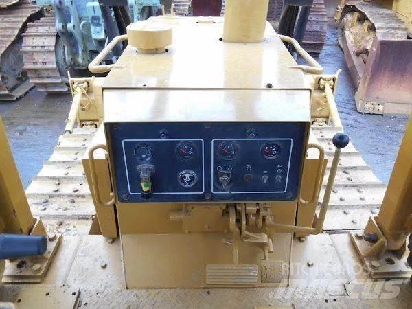 CAT D6G Buldožerji goseničarji