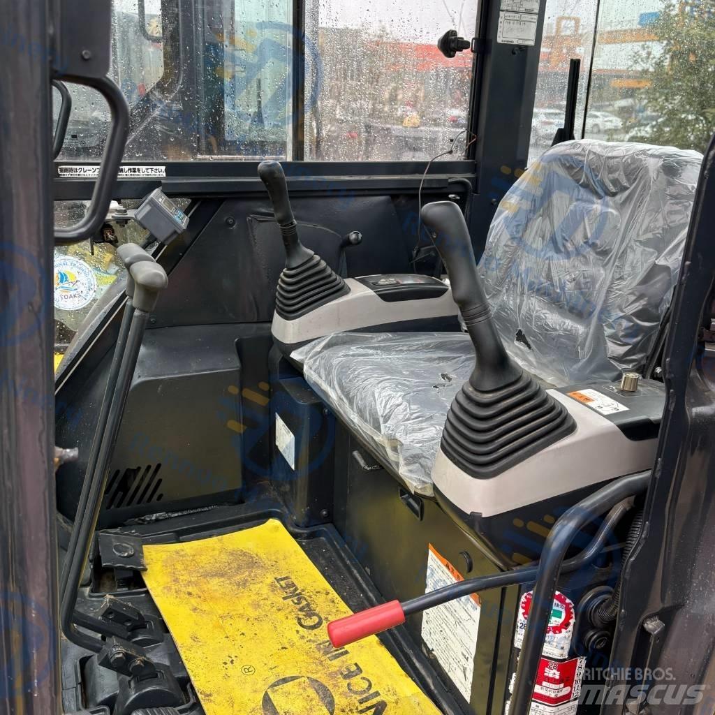 Komatsu PC 30MR Mini bagri <7t