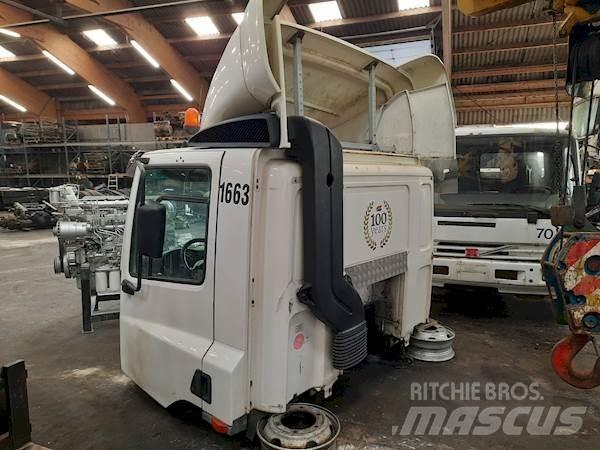 DAF CF75 DAYCAB Kabine in notranjost