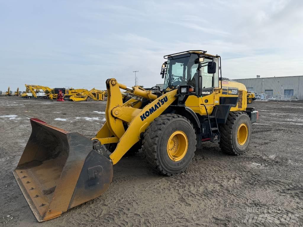 Komatsu WA320-8 Kolesni nakladalci