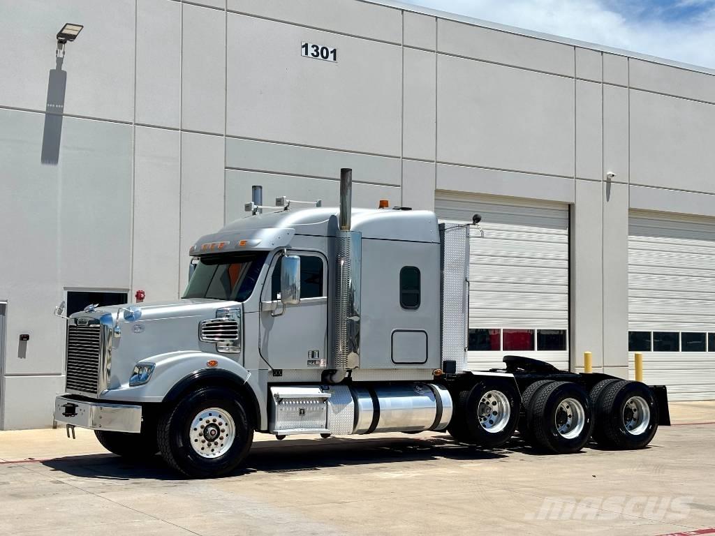 Freightliner SD 122 Vlačilci