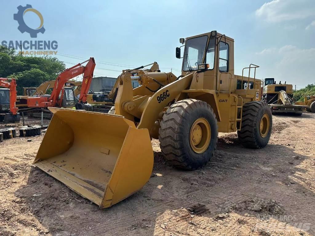 CAT 966 C Kolesni nakladalci