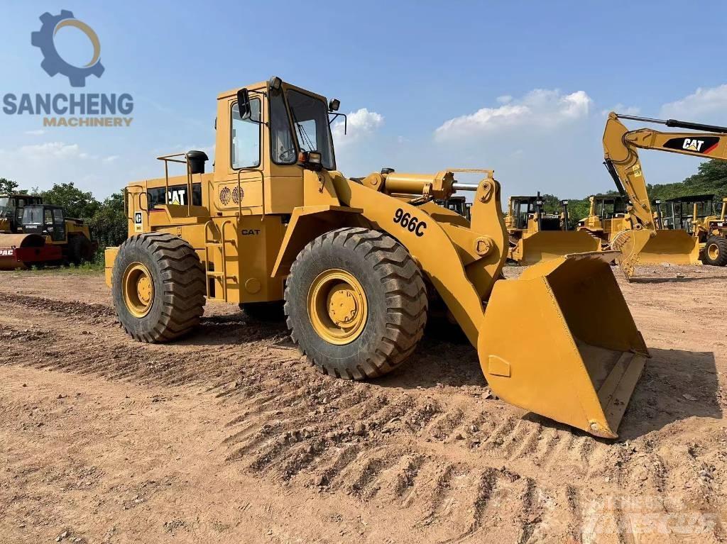 CAT 966 C Kolesni nakladalci